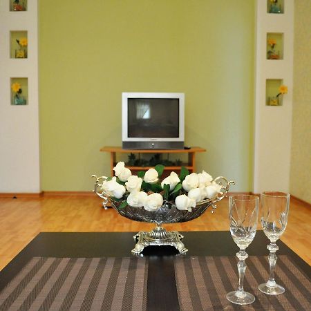 Apartment On Karbyshewa 1 Grodno Exteriör bild