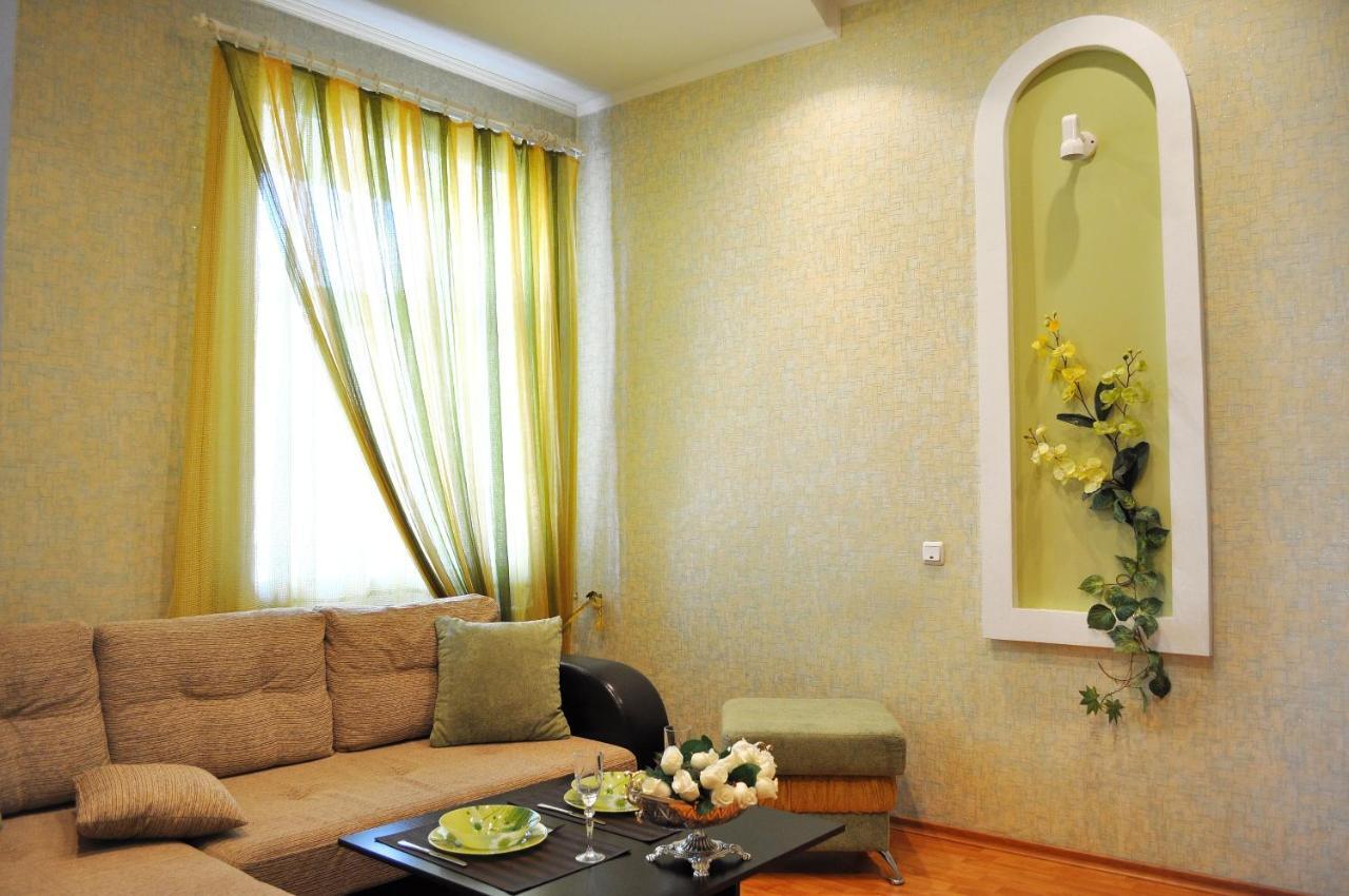 Apartment On Karbyshewa 1 Grodno Exteriör bild
